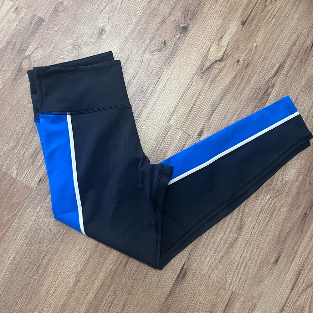 Reebok workout pants, size L, NWT